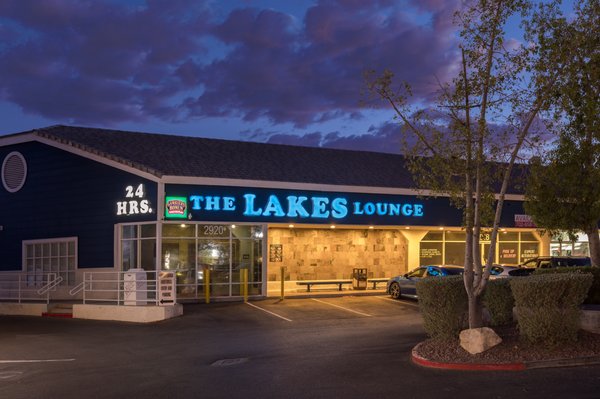 Lakes Lounge by null