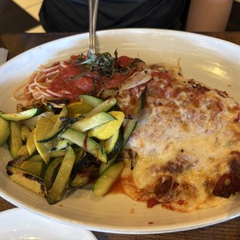 Maria's Italian Kitchen - Pasadena - Chicken Parmigiana with pasta - Italian Near Me - Pasadena, California