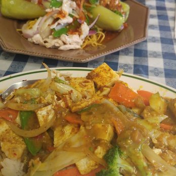 Bea's Wok N Roll - Bea's special dish and spicy tofu curry! - Vietnamese Near Me - DeKalb, Illinois