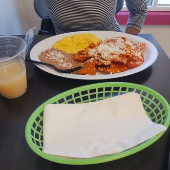 Rinkon Guadalajara - Chilaquiles in red sauce. - Mexican Near Me - Hawthorne, California Rinkon Guadalajara - Chilaquiles in red sauce. - Mexican Near Me - Hawthorne, California