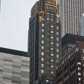 Chicago River Boat Architecture Tours - Look at the brass - Architectural Tours Near Me - Chicago, Illinois