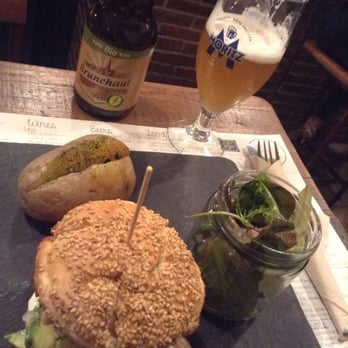 Copasetic - GF Chicken, avocado burger with Belgian GF beer - fantastico! - Cocktail Bars Near Me - Barcelona, B Copasetic - GF Chicken, avocado burger with Belgian GF beer - fantastico! - Cocktail Bars Near Me - Barcelona, B