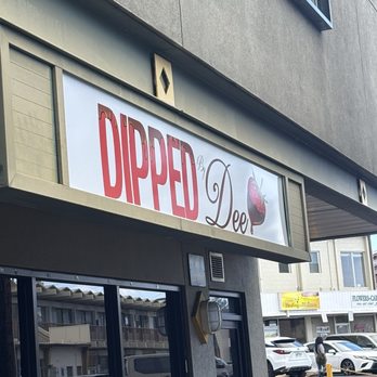Dipped by Dee - Desserts Near Me - Aiea, Hawaii