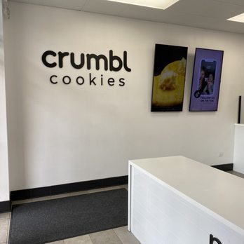 Crumbl - Wicker Park - Bakeries Near Me - Chicago, Illinois