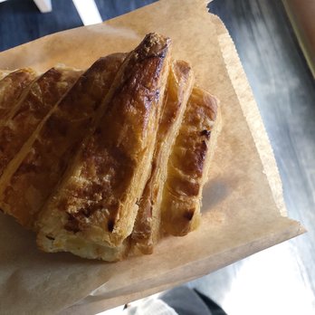 Le Paris Brest Cafe - Butter Croissant. - Patisserie/Cake Shop Near Me - Henderson, Nevada