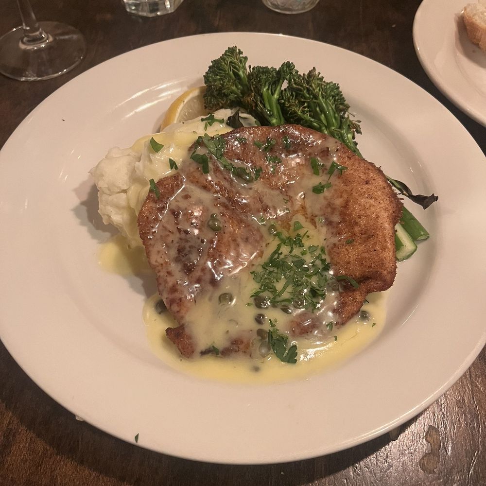 Five Restaurant Bistro - Chicken - Seafood Near Me - Edmonds, Washington