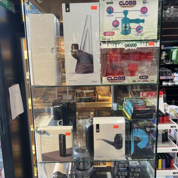 MONTROSE SMOKE SHOP - Updated May 2026 - 23 Photos & 45 Reviews - 2660  Honolulu Ave, Montrose, California - Tobacco Shops - Phone Number