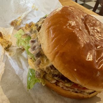 Get The Burger - Leading man - Burgers Near Me - Big Bear Lake, California Get The Burger - Leading man - Burgers Near Me - Big Bear Lake, California