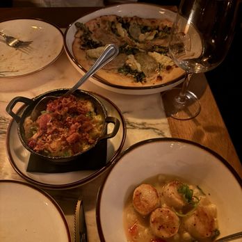 Bacari - pear & brie pizza, mac n cheese w/ bacon, scallops - Mediterranean Near Me - Long Beach, California Bacari - pear & brie pizza, mac n cheese w/ bacon, scallops - Mediterranean Near Me - Long Beach, California