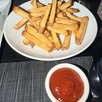 Boulevard Bistro - Fries - New American Near Me - Elk Grove, California