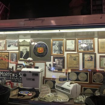 Eischen's Bar - Bars Near Me - Okarche, Oklahoma