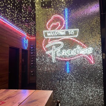 Paradise Park - Pizza Near Me - Chicago, Illinois