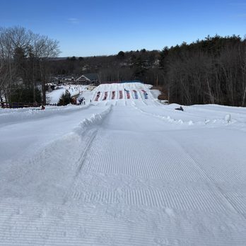 McIntyre Ski Area - Top of snow tubing hill - Ski Resorts Near Me - Manchester, New Hampshire