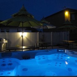 Cedar Canyon Apartments - Long day out Hiking? Time to relax!!