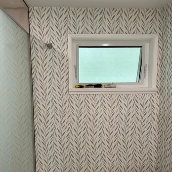 Sarah Guru Installation - Delightful wallpaper installation (wallpaper hanging) job - Wallpapering Near Me Sarah Guru Installation - Delightful wallpaper installation (wallpaper hanging) job - Wallpapering Near Me