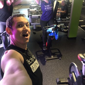 BodyVision Fitness - "Wrap it up in 3-2-1..." Saturday Morning workout with Coach Chris - Trainers Near Me - Glendale, Arizona BodyVision Fitness - "Wrap it up in 3-2-1..." Saturday Morning workout with Coach Chris - Trainers Near Me - Glendale, Arizona