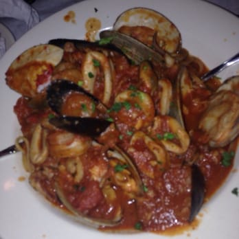 La Villa - Fantastic Linguini Pescatore with the linguini done Al Dente. Delicious too the last bite. - Pizza Near Me - Chicago, Illinois La Villa - Fantastic Linguini Pescatore with the linguini done Al Dente. Delicious too the last bite. - Pizza Near Me - Chicago, Illinois
