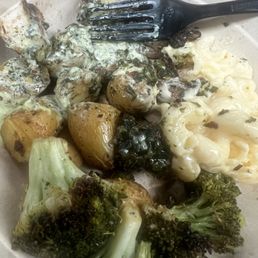 Garlic Roasted Broccoli, Herb & Parmesan Mushrooms, Mac and Cheese, Roasted Fingerling Potatoes Garlic Roasted Broccoli, Herb & Parmesan Mushrooms, Mac and Cheese, Roasted Fingerling Potatoes