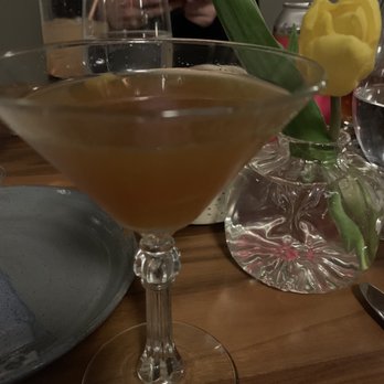 SoLo Farm & Table - Honey and tea cocktail. Good but apres ski one better - New American Near Me - South Londonderry, Vermont