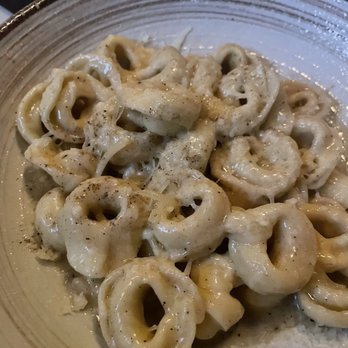 Queen's Room - Pasta Cacio e Pepe - Coffee & Tea Near Me - Astoria, New York Queen's Room - Pasta Cacio e Pepe - Coffee & Tea Near Me - Astoria, New York