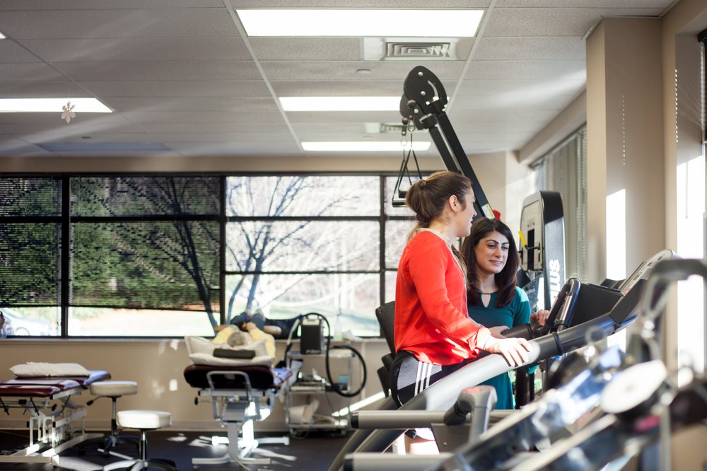 PHYSICAL THERAPY & SPORTS MEDICINE CENTERS Updated October 2024 385