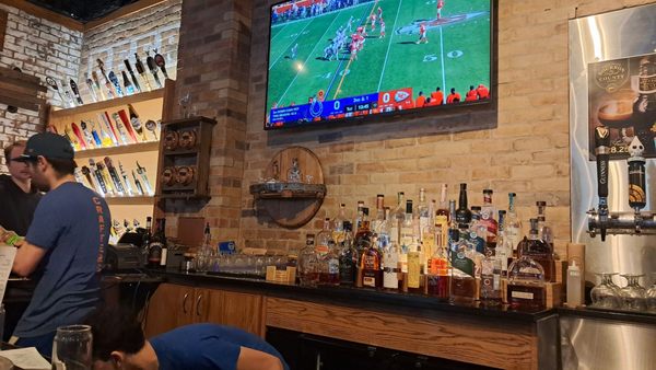 Crafters Pizza and Drafthouse by null