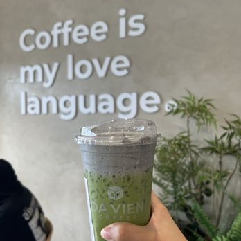 Da Vien Coffee - black sesame matcha latte with oatmilk - Coffee & Tea Near Me - Rosemead, California
