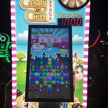 Dave & Buster's Sevierville - Candy Crush Game - American Near Me - Sevierville, Tennessee