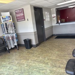 Jiffy Lube - Waiting room