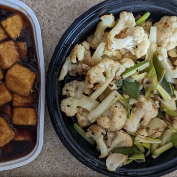 Helen's Asian Kitchen - General tofu and stir-fried cauliflower - Chinese Near Me - Columbus, Ohio Helen's Asian Kitchen - General tofu and stir-fried cauliflower - Chinese Near Me - Columbus, Ohio