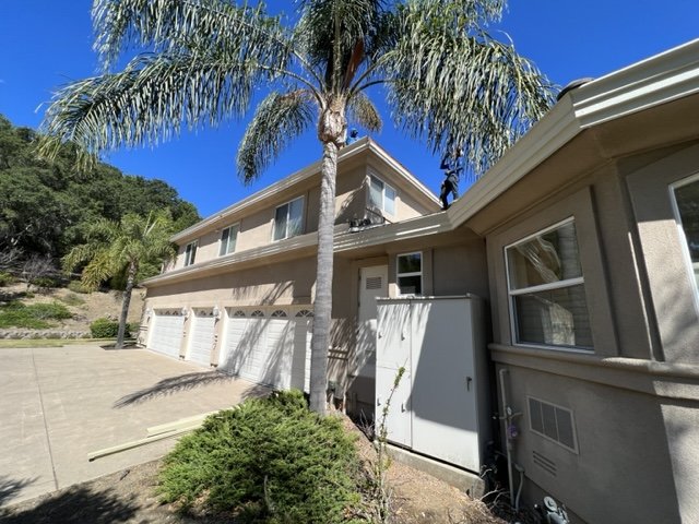 Slide of A. Mendoza Roofing