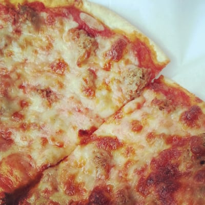 Vince's Pizza by null