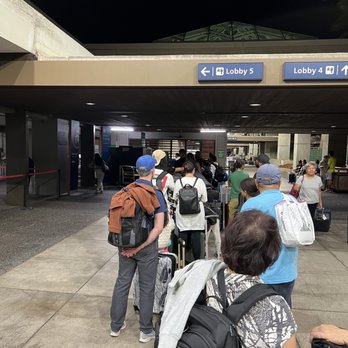 Alaska Airlines - Check in line - Airlines Near Me - Honolulu, Hawaii Alaska Airlines - Check in line - Airlines Near Me - Honolulu, Hawaii