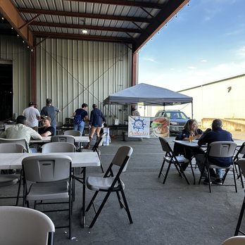 Old Bust Head Brewing Company - Tonight's food truck. - Breweries Near Me - Warrenton, Virginia