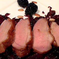 Linda's Italian Table - Learn to prepare dishes like Duck Breast & Blackberries with Red Cabbage at our cooking classes!