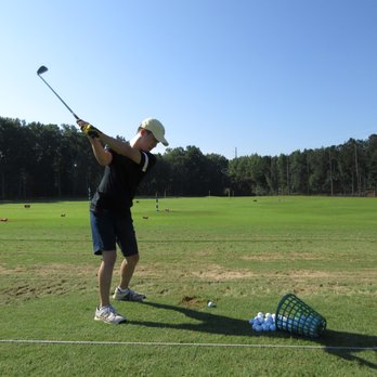 Deer Valley Golf Range - Hitting balls on the grass range. - Golf Near Me - Alpharetta, Georgia