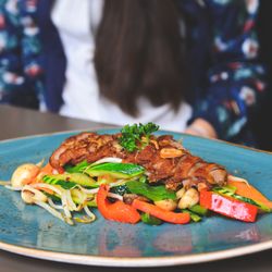 Ilufa Sushi & Wok - Knusprige Ente