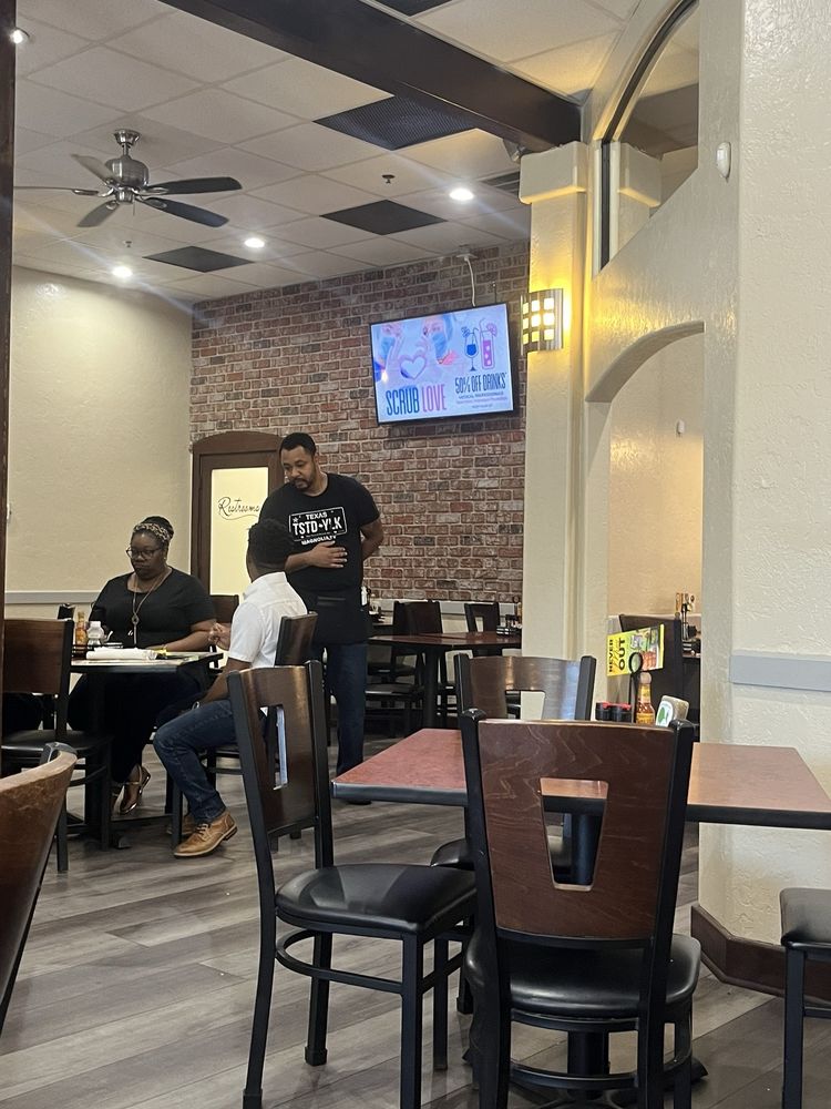 The Toasted Yolk Cafe