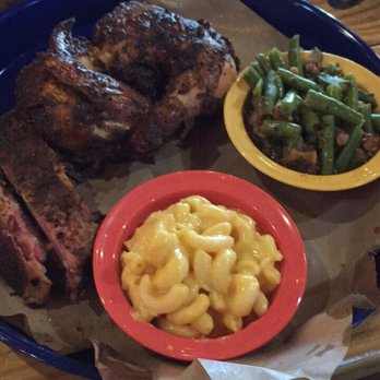 Blanco BBQ - 1/2 chicken, ribs, Mac and cheese and green beans - Barbeque Near Me - San Antonio, Texas