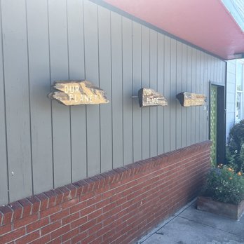 Beachcomber Cafe - Outside - Cafes Near Me - Trinidad, California