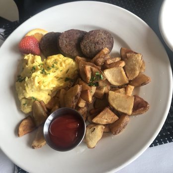 D'Amato's - Italian Near Me - Royal Oak, Michigan