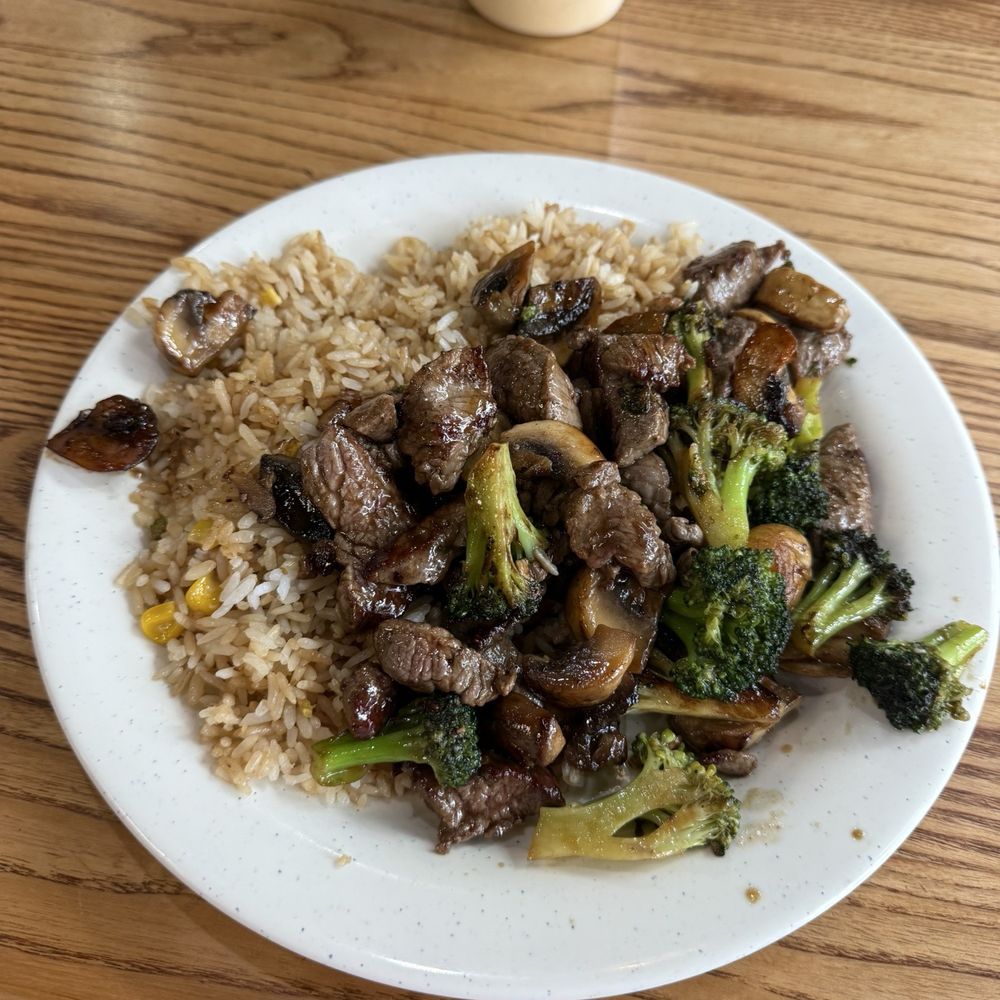 Osaka Express - Steak hibachi with broccoli - Japanese Near Me - Clemson, South Carolina Osaka Express - Steak hibachi with broccoli - Japanese Near Me - Clemson, South Carolina