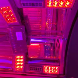 Down Under Sun & Spa - LED Red Beauty Light