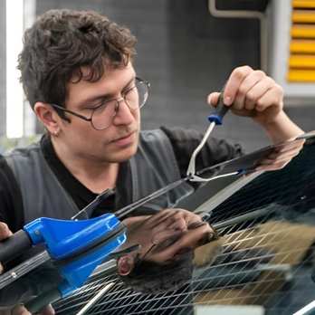 Moreno Valley Mobile Auto Glass - Windshield Installation & Repair Near Me - Moreno Valley, California Moreno Valley Mobile Auto Glass - Windshield Installation & Repair Near Me - Moreno Valley, California