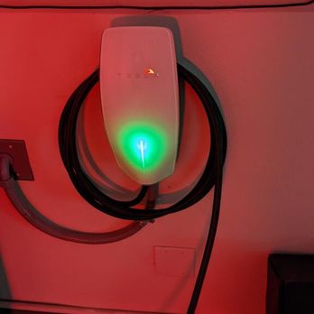 Gen 4 Electric - Tesla Wall Charger @night - Electricians Near Me