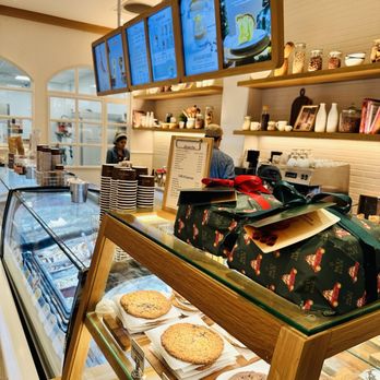 Bacio di Latte - Gelato Near Me - Thousand Oaks, California Bacio di Latte - Gelato Near Me - Thousand Oaks, California