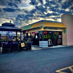 Nico's Cajun Island - Pic from the parking lot