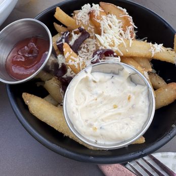 RumFire - Pipikaula fries - Asian Fusion Near Me - Honolulu, Hawaii