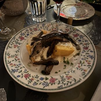 Pane e Vino - An appetizer that I can't recall. - Italian Near Me - Miami Beach, Florida