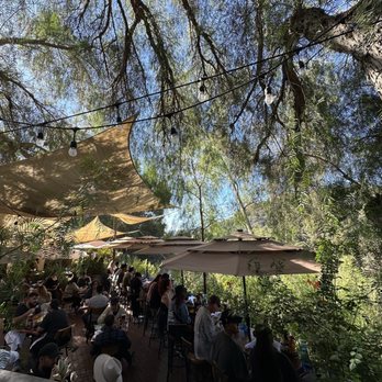 Cafe on 27 - Patio - Breakfast & Brunch Near Me - Topanga, California